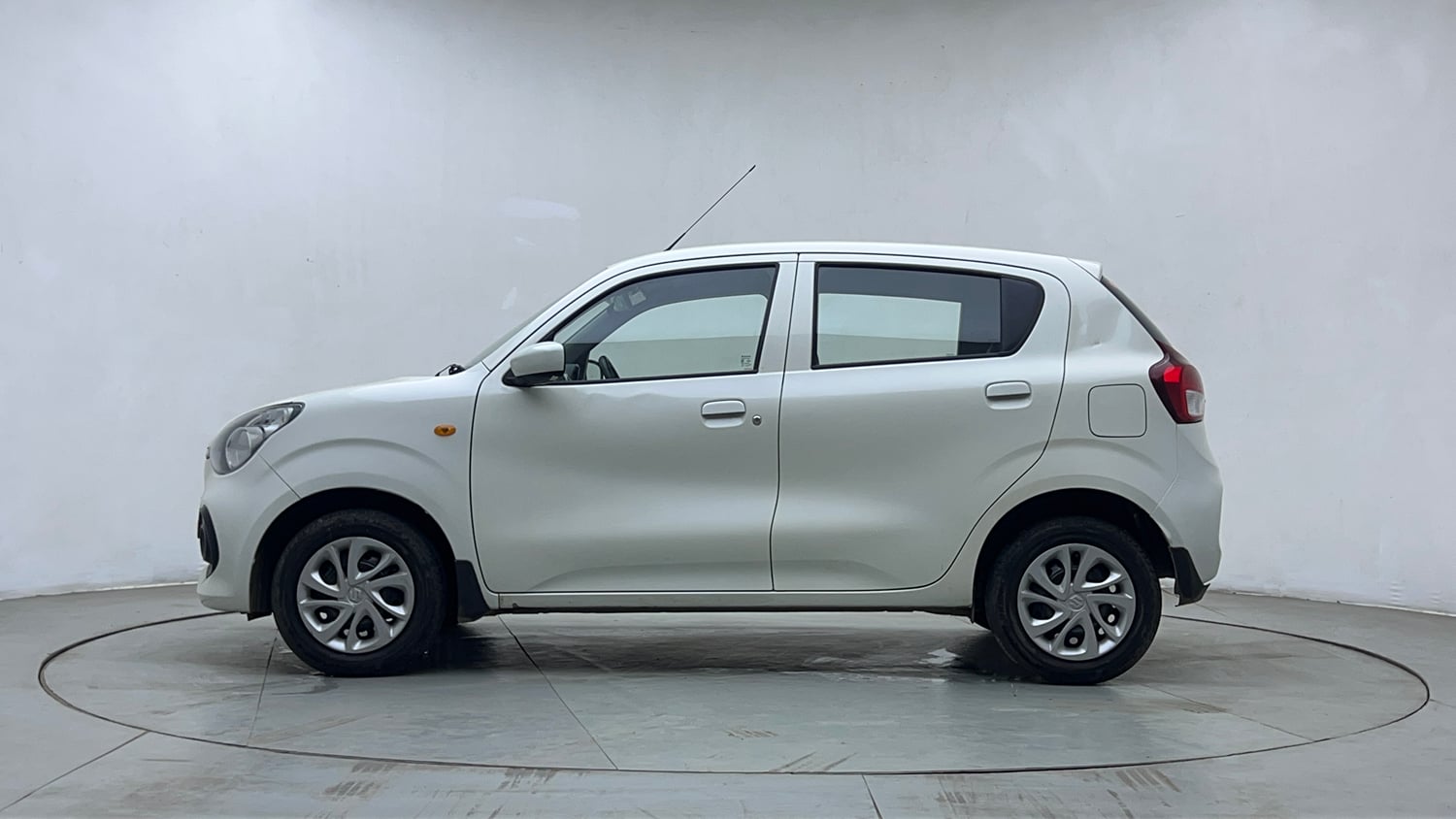 Used 2022 Maruti Suzuki Celerio VXi Petrol Manual exterior LEFT SIDE VIEW