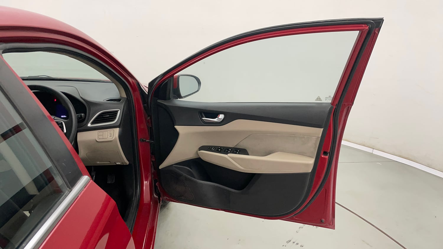 Used 2018 Hyundai Verna EX 1.4 VTVT Petrol Manual interior RIGHT FRONT DOOR OPEN VIEW