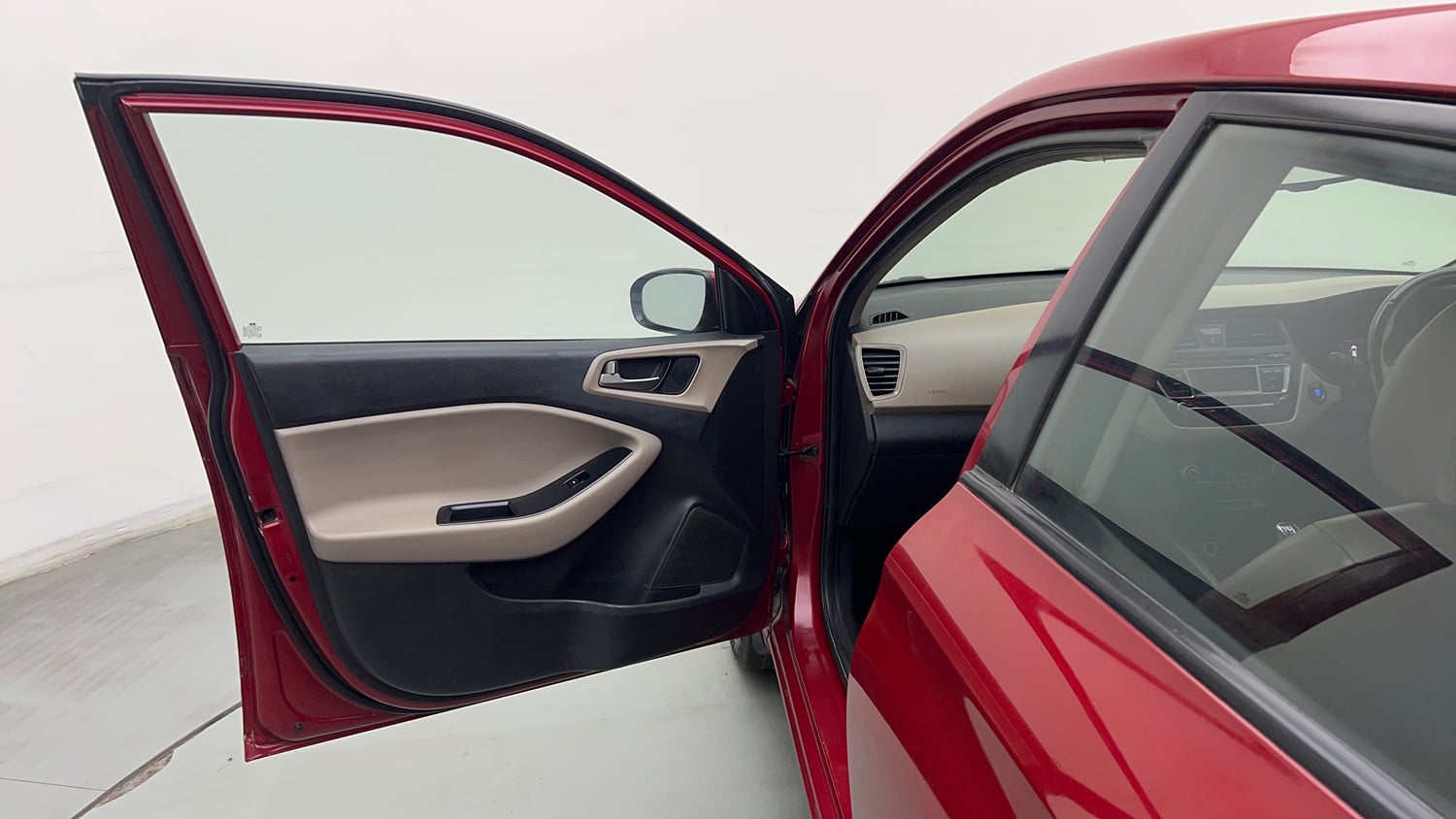 Used 2015 Hyundai Elite i20 Asta 1.2 Petrol Manual interior LEFT FRONT DOOR OPEN VIEW