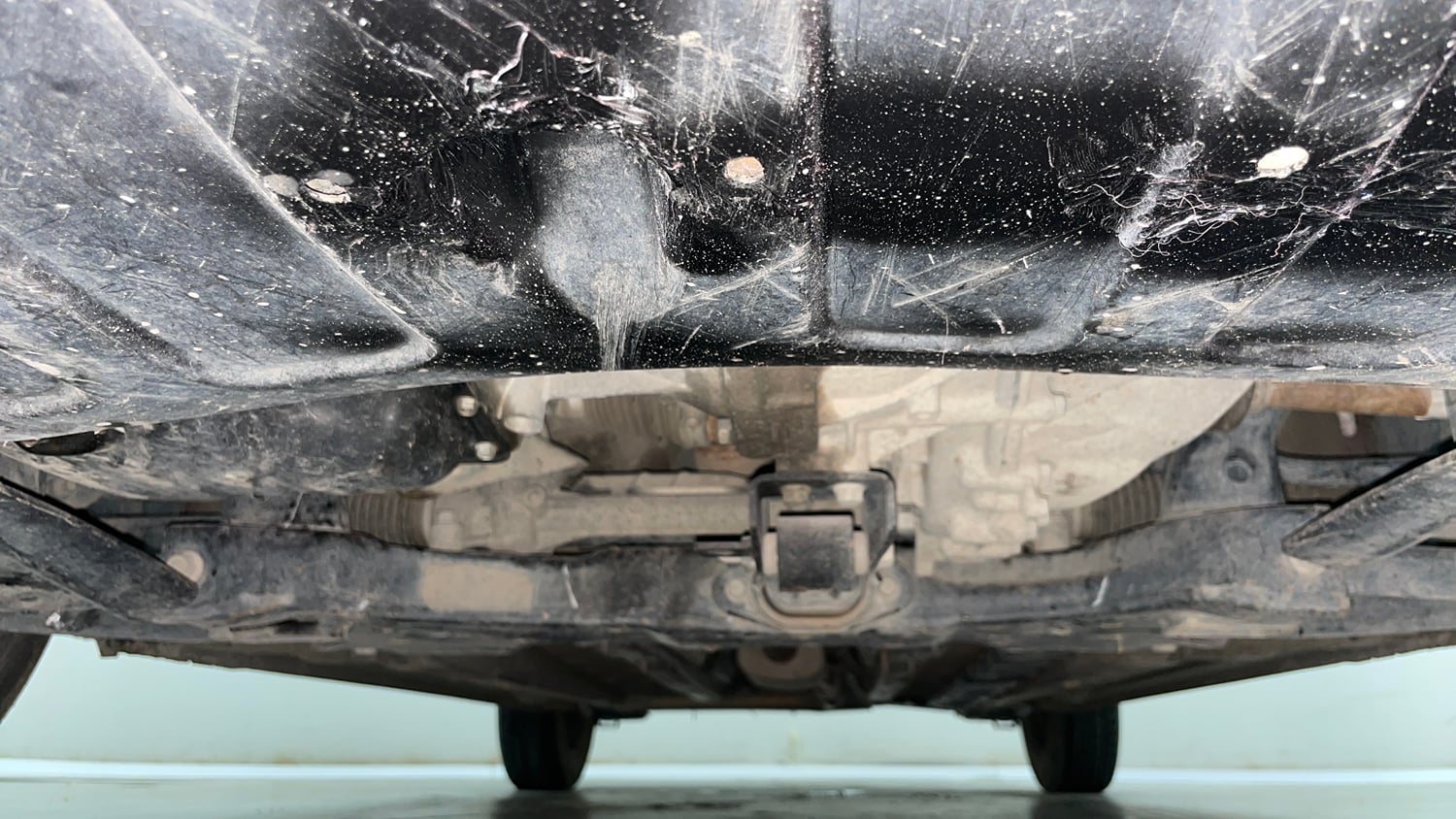 Used 2018 Hyundai Verna EX 1.4 VTVT Petrol Manual extra FRONT LEFT UNDERBODY VIEW