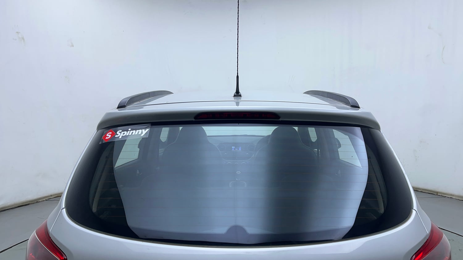 Used 2016 Hyundai Grand i10 Sportz 1.2 Kappa VTVT Petrol Manual exterior BACK WINDSHIELD VIEW