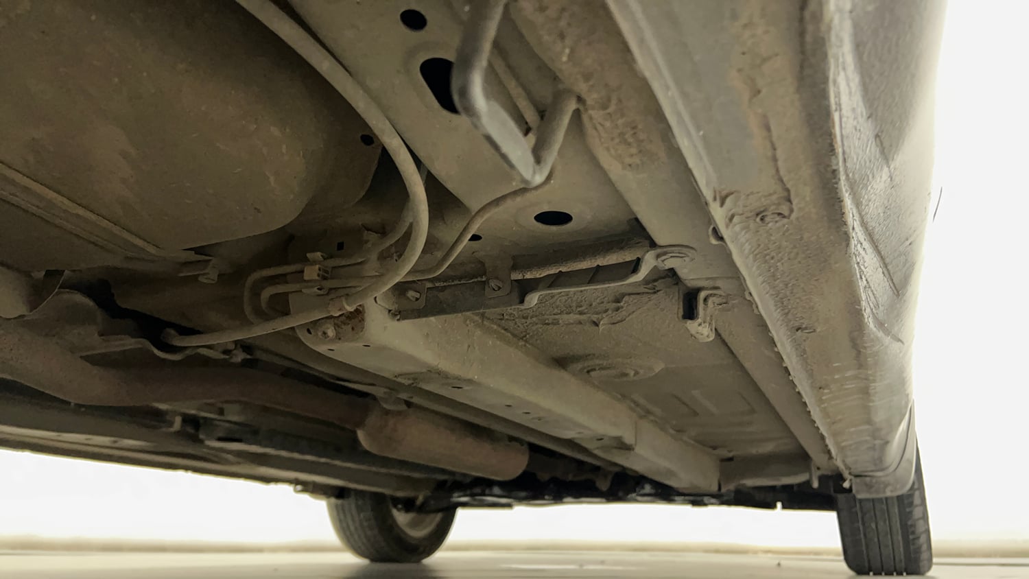 Used 2020 Maruti Suzuki Ciaz Alpha 1.5 AT Petrol Automatic extra REAR RIGHT UNDERBODY VIEW