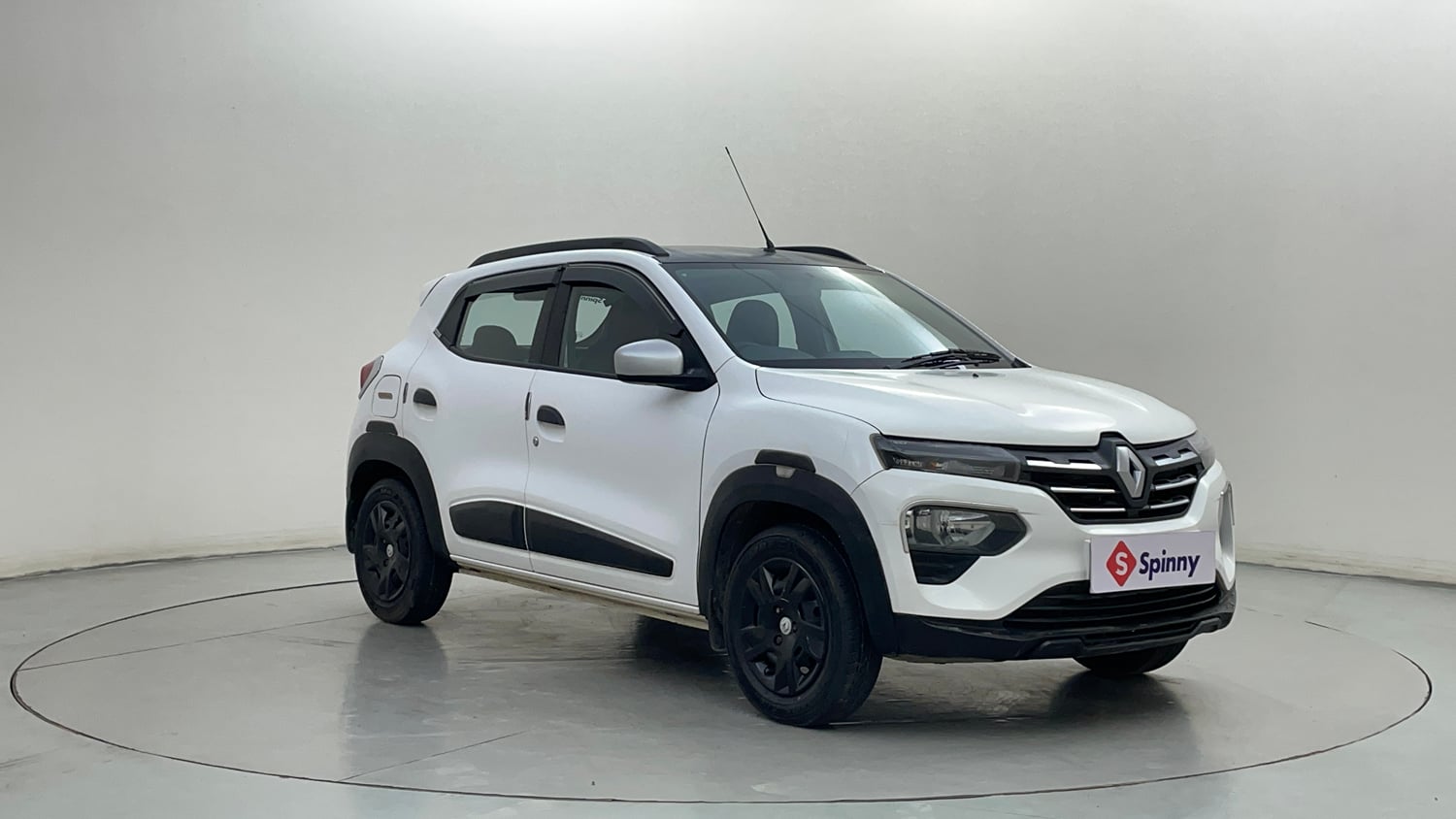 Used 2022 Renault Kwid RXT 1.0 AMT (O) Petrol Automatic exterior RIGHT FRONT CORNER VIEW