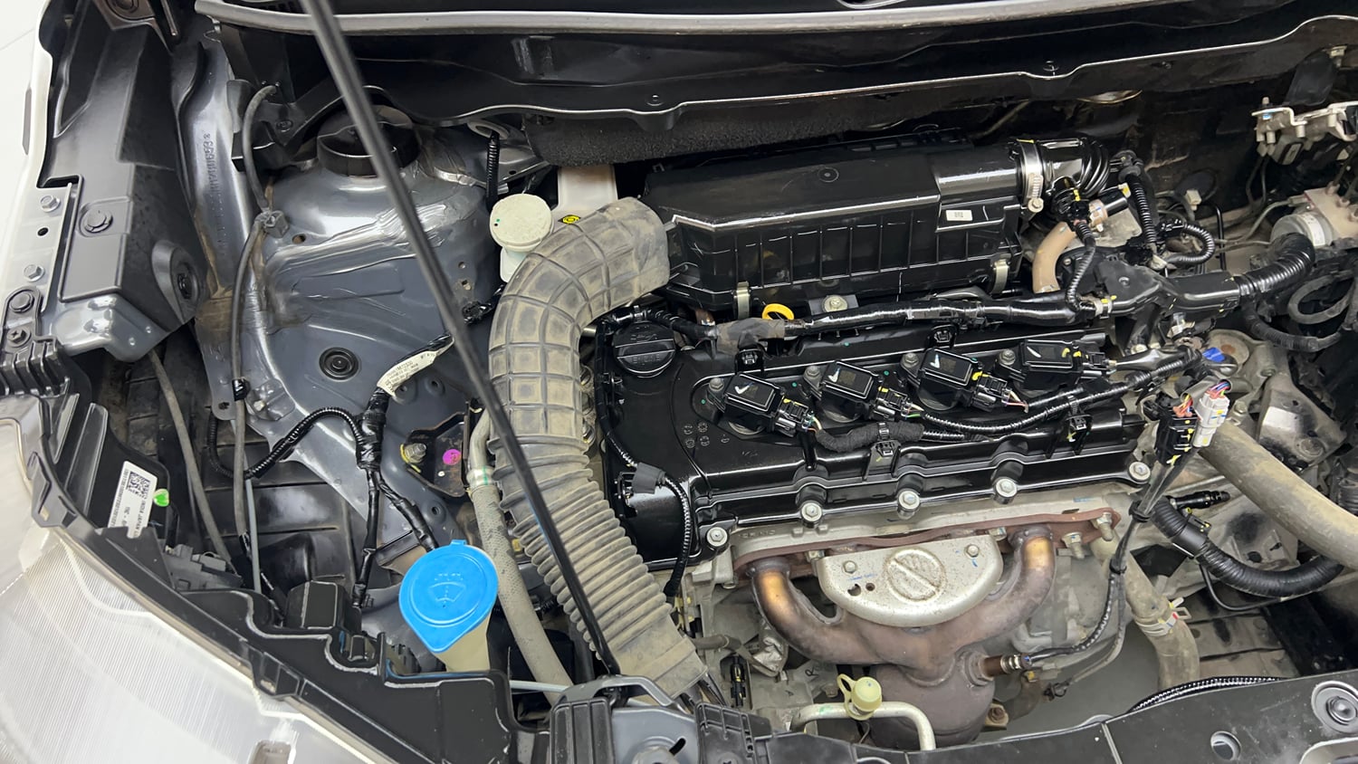 Used 2021 Maruti Suzuki XL6 Zeta MT Petrol Petrol Manual engine ENGINE RIGHT SIDE VIEW
