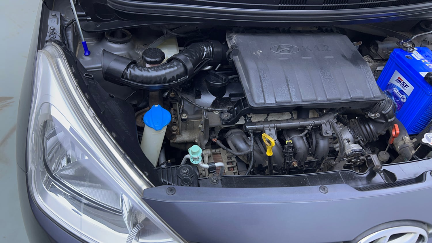 Used 2015 Hyundai Grand i10 Asta AT 1.2 Kappa VTVT Petrol Automatic engine ENGINE RIGHT SIDE VIEW