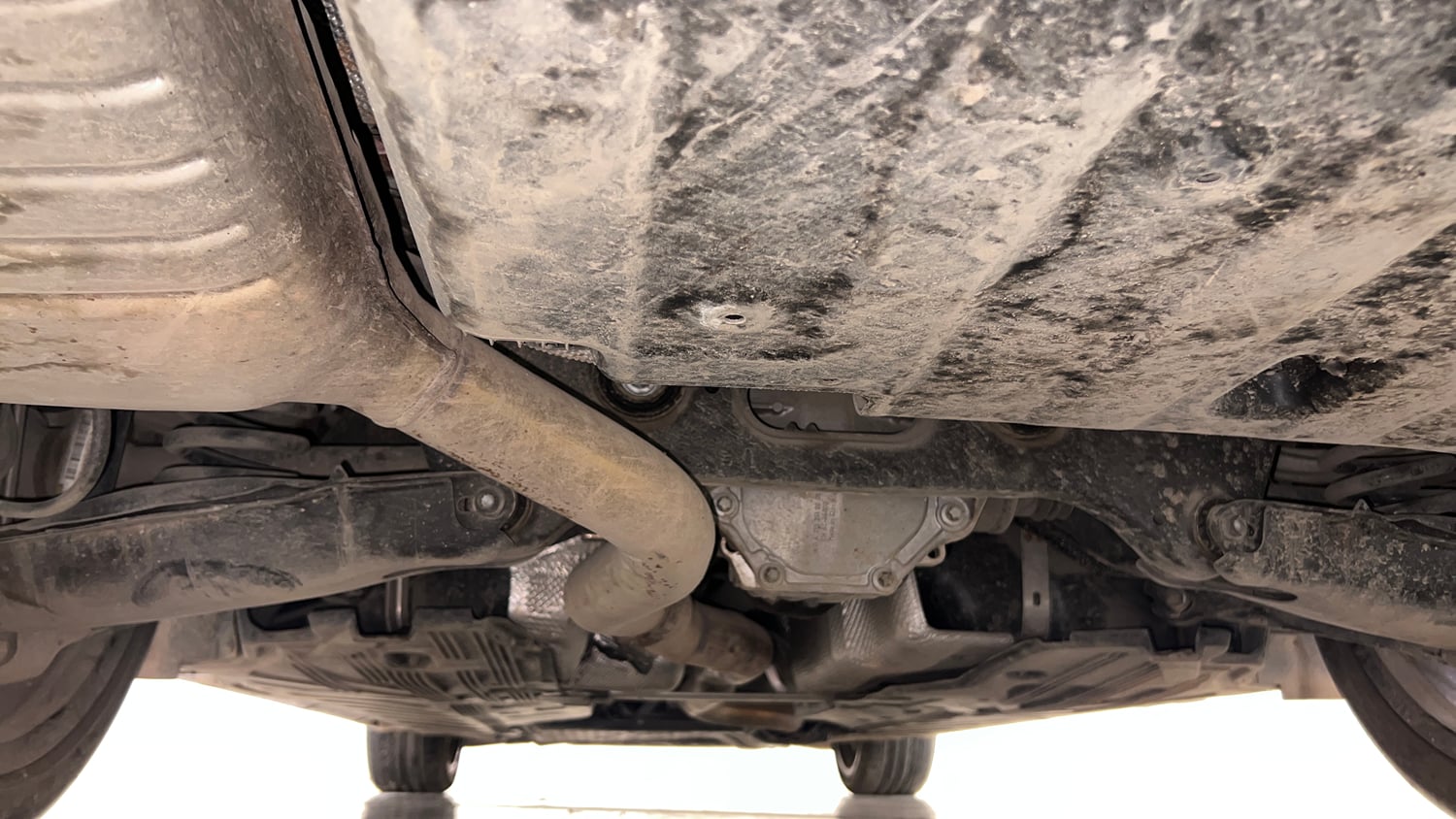 Used 2021 Mercedes-Benz C-Class C 300d AMG line Diesel Automatic extra REAR UNDERBODY VIEW (TAKEN FROM REAR)