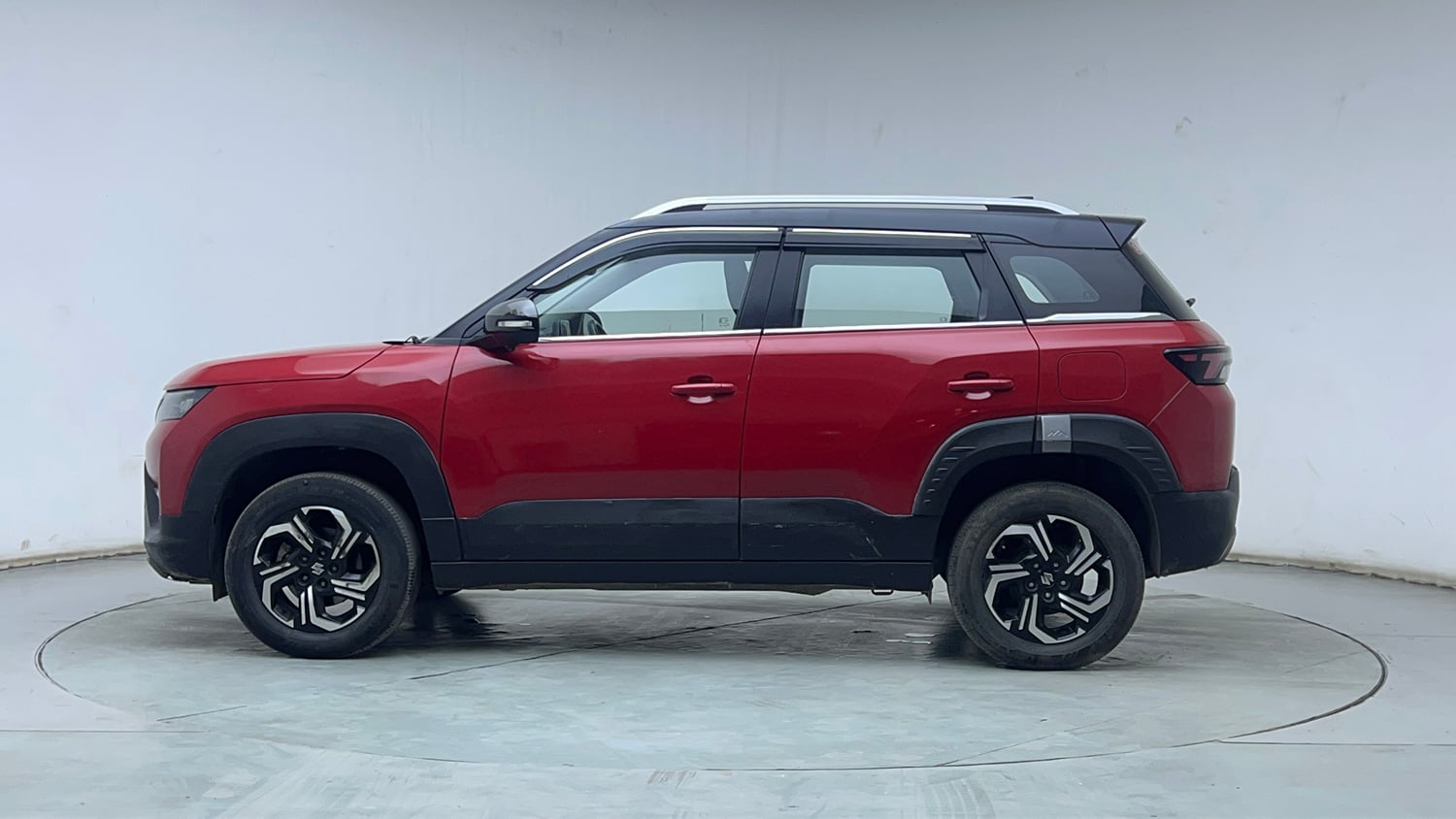 Used 2023 Maruti Suzuki Brezza Zxi Plus Dual Tone Petrol Manual exterior LEFT SIDE VIEW