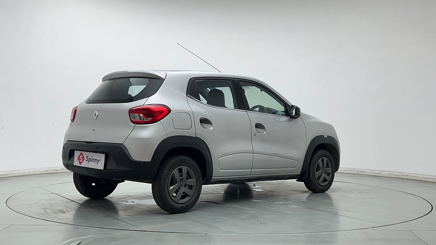 Used 2017 Renault Kwid 1.0 RXT AMT Petrol Automatic exterior RIGHT REAR CORNER VIEW