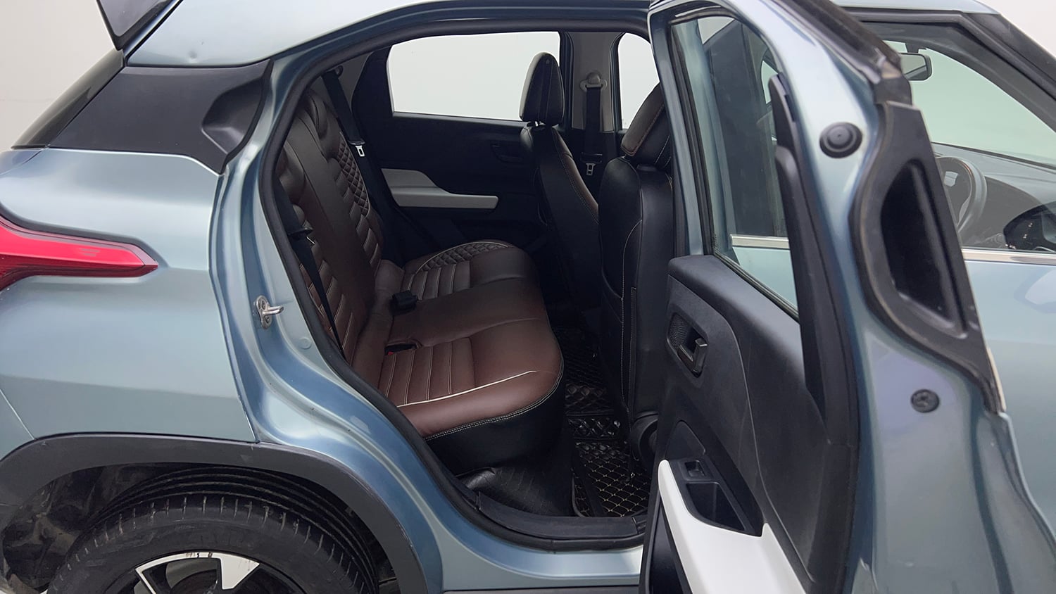 Used 2022 Tata Punch Accomplished MT Petrol Manual interior RIGHT SIDE REAR DOOR CABIN VIEW