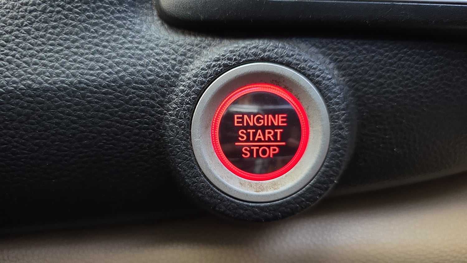 Used 2019 Honda Amaze 1.2 V CVT Petrol Petrol Automatic top_features Keyless start