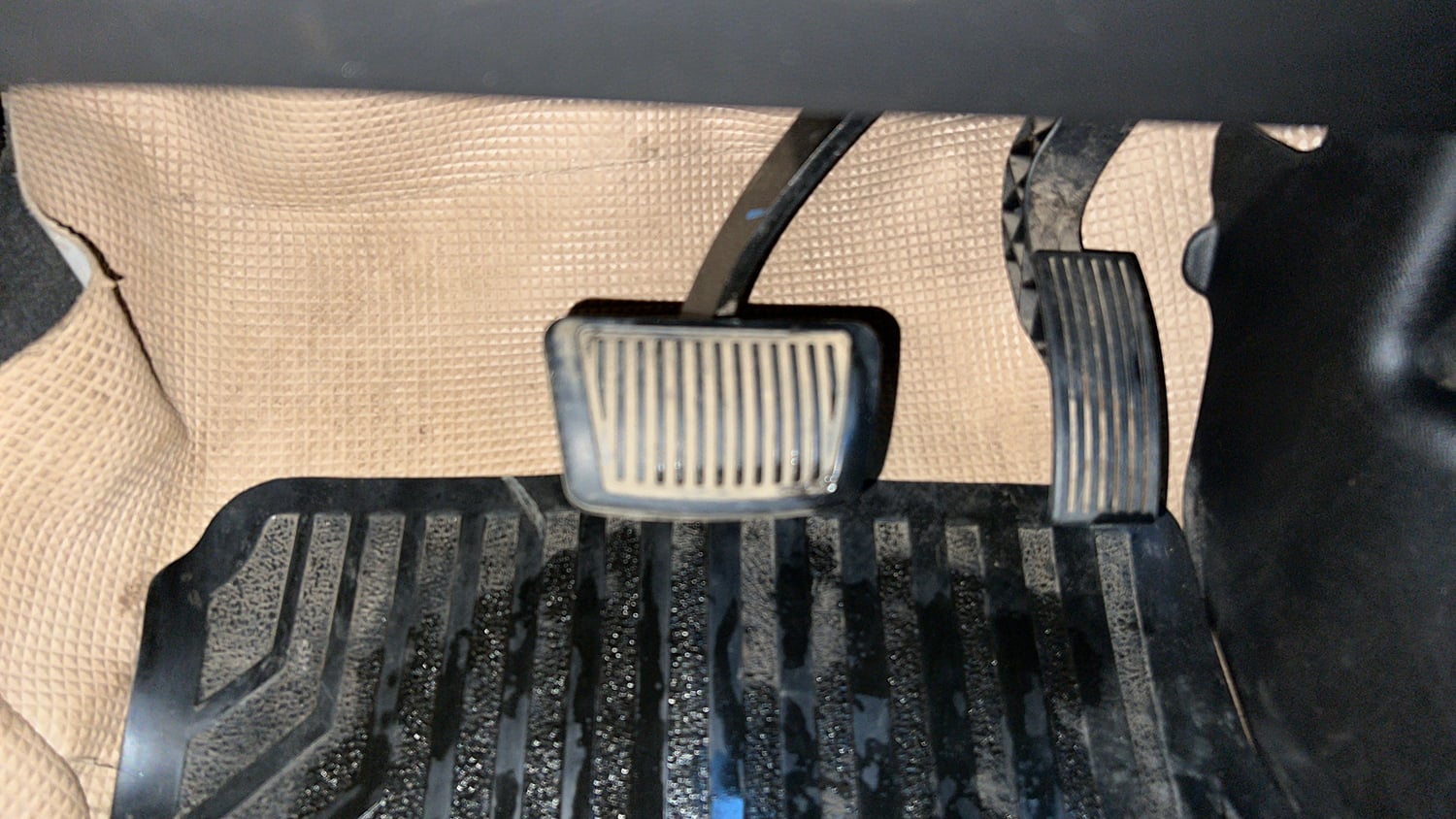 Used 2015 Hyundai Grand i10 Asta AT 1.2 Kappa VTVT Petrol Automatic interior PEDALS VIEW