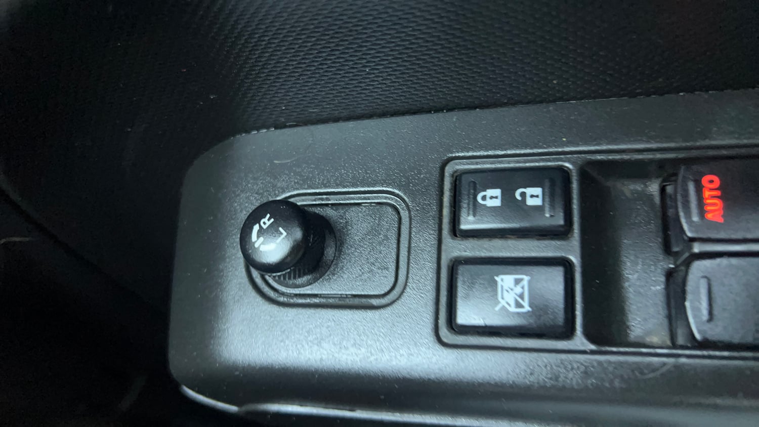 Used 2023 Maruti Suzuki Wagon R VXI 1.0 CNG Cng Manual top_features Adjustable ORVM