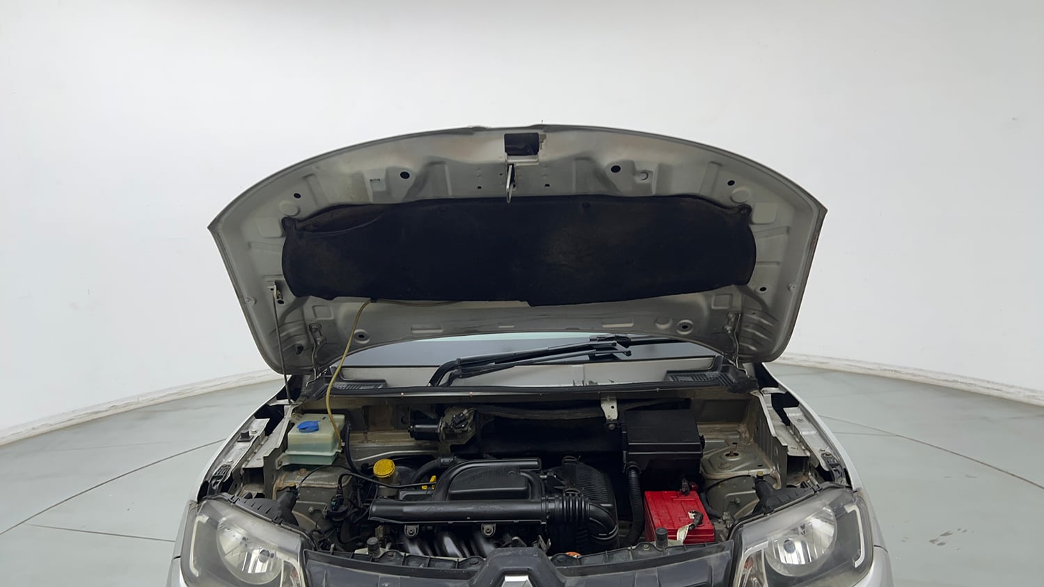 Used 2017 Renault Kwid 1.0 RXT AMT Petrol Automatic engine ENGINE & BONNET OPEN FRONT VIEW