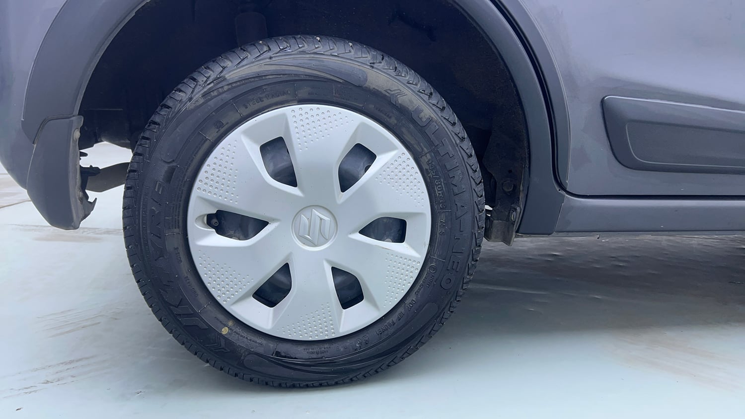 Used 2023 Maruti Suzuki Alto K10 VXi Plus AGS Petrol Automatic tyres RIGHT REAR TYRE RIM VIEW