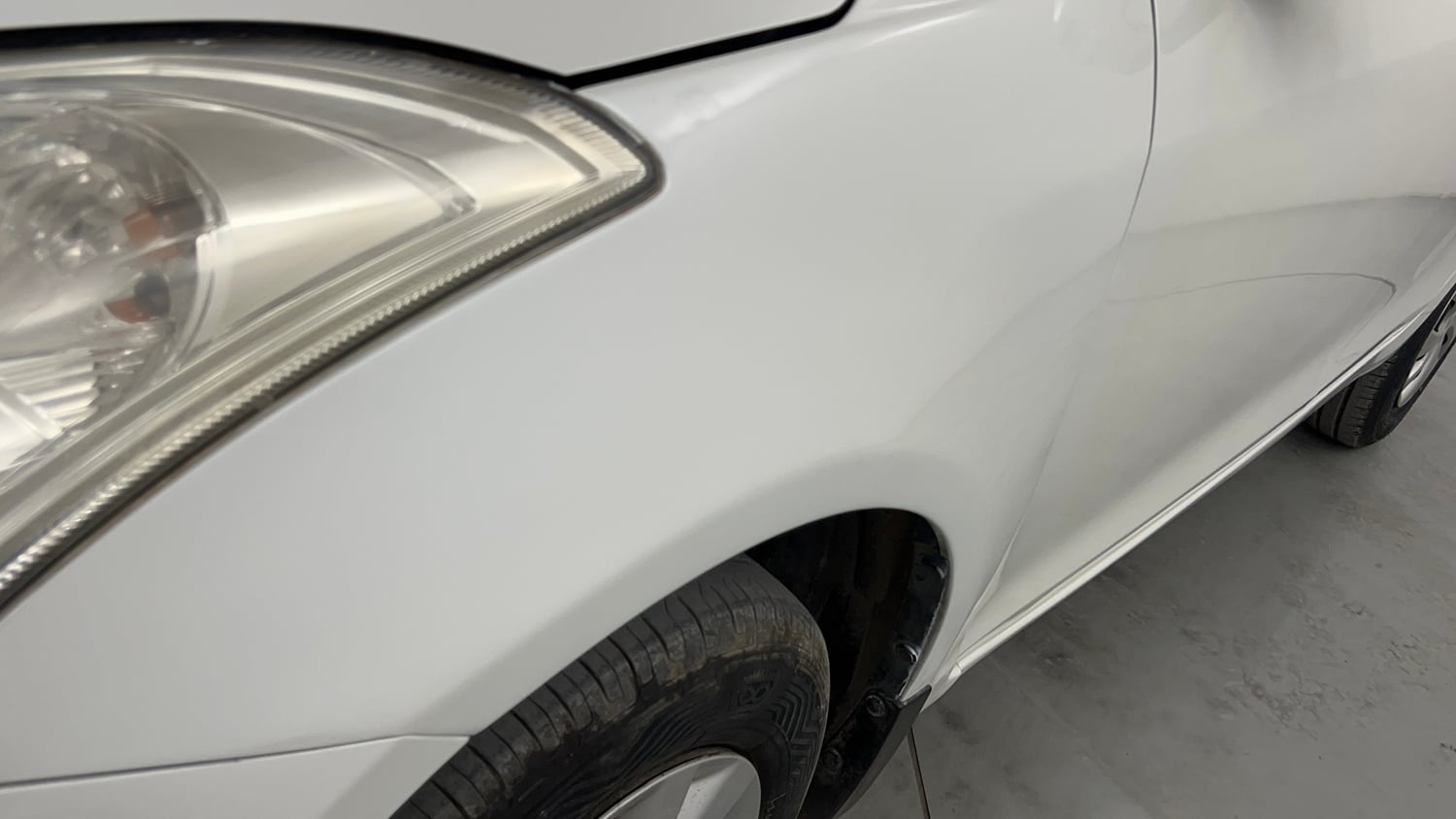 Used 2017 Maruti Suzuki Swift VXi Petrol Manual dents MINOR SCRATCH