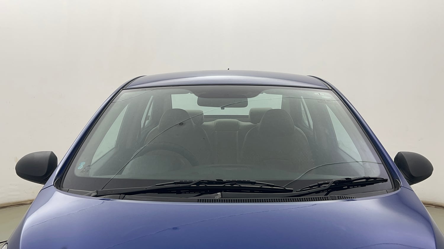 Used 2015 Hyundai Xcent Base 1.2 Petrol Manual exterior FRONT WINDSHIELD VIEW