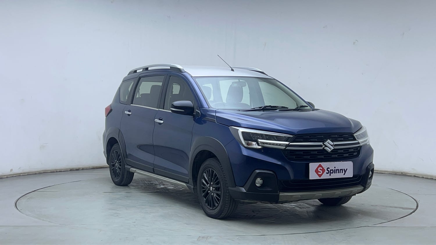 Used 2021 Maruti Suzuki XL6 Alpha AT Petrol Petrol Automatic exterior RIGHT FRONT CORNER VIEW
