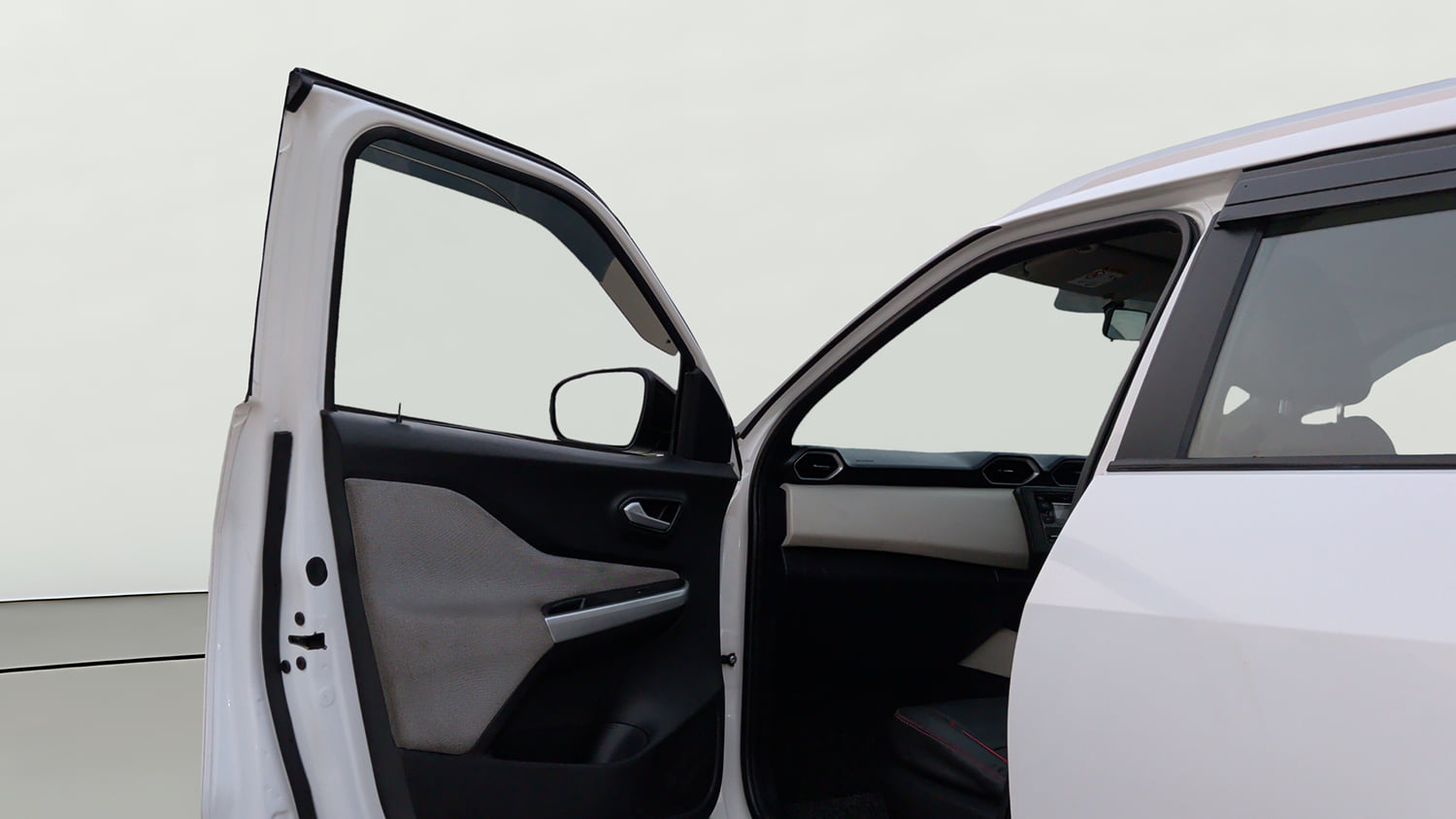 Used 2023 Nissan Magnite XL Petrol Manual interior LEFT FRONT DOOR OPEN VIEW