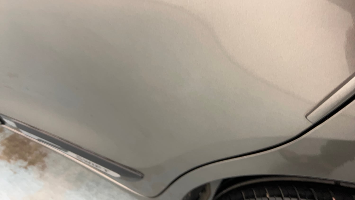 Used 2022 Maruti Suzuki Swift VXi Petrol Manual dents MINOR SCRATCH