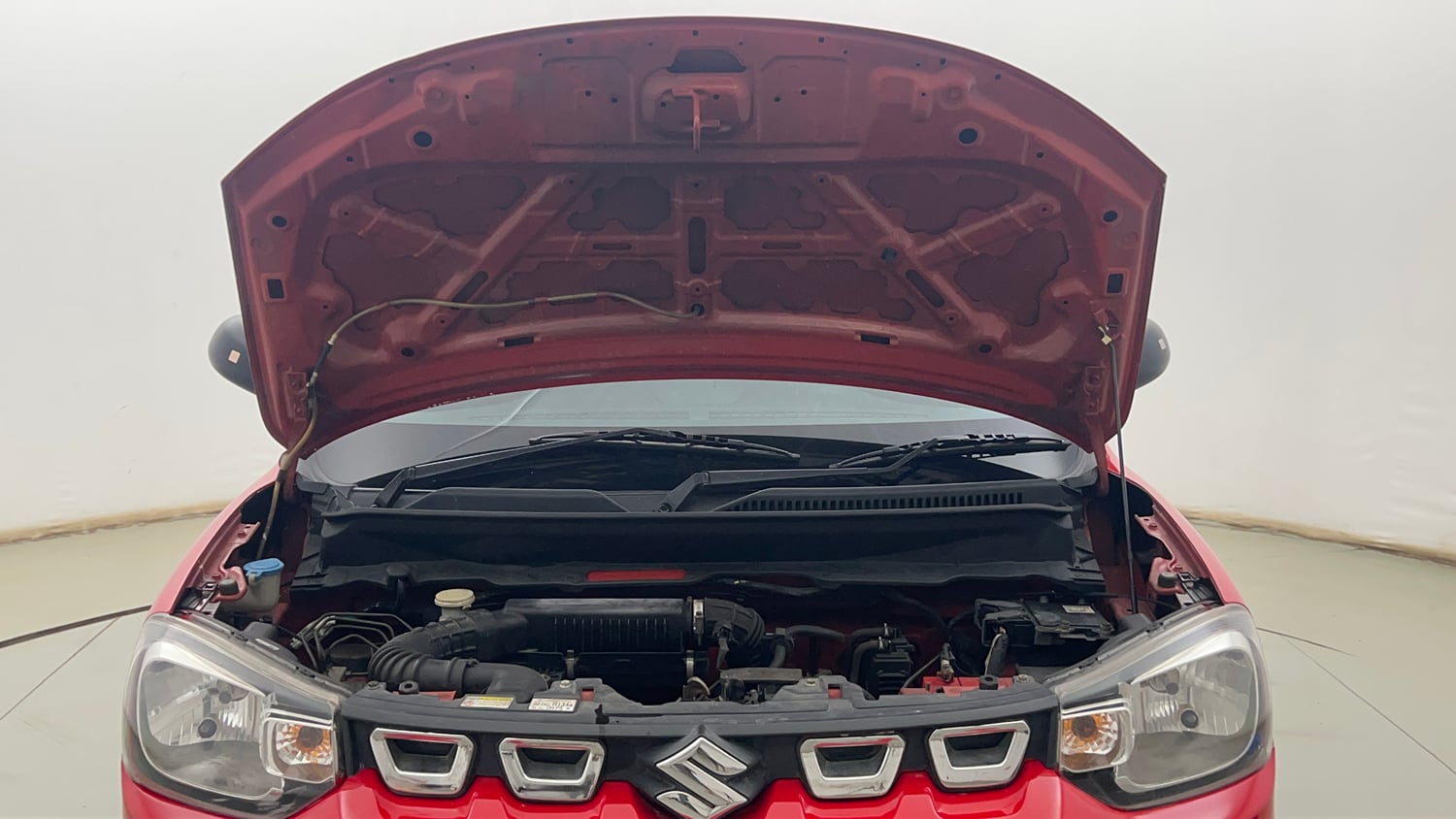 Used 2019 Maruti Suzuki S-Presso VXi Petrol Manual engine ENGINE & BONNET OPEN FRONT VIEW
