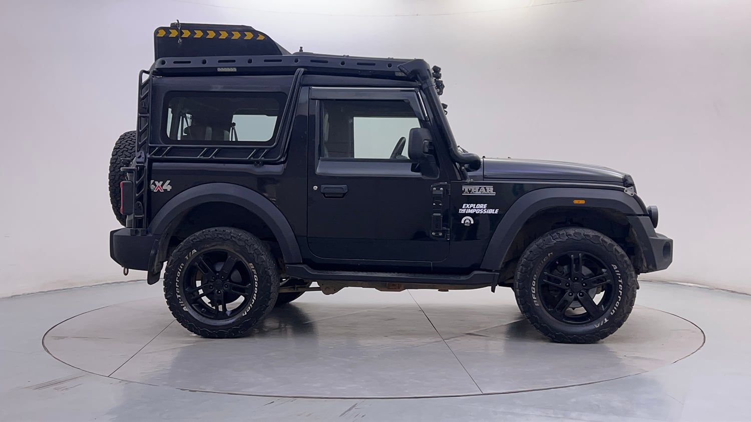 Used 2021 mahindra Thar LX Hard Top Petrol MT 4WD Petrol Manual exterior RIGHT SIDE VIEW