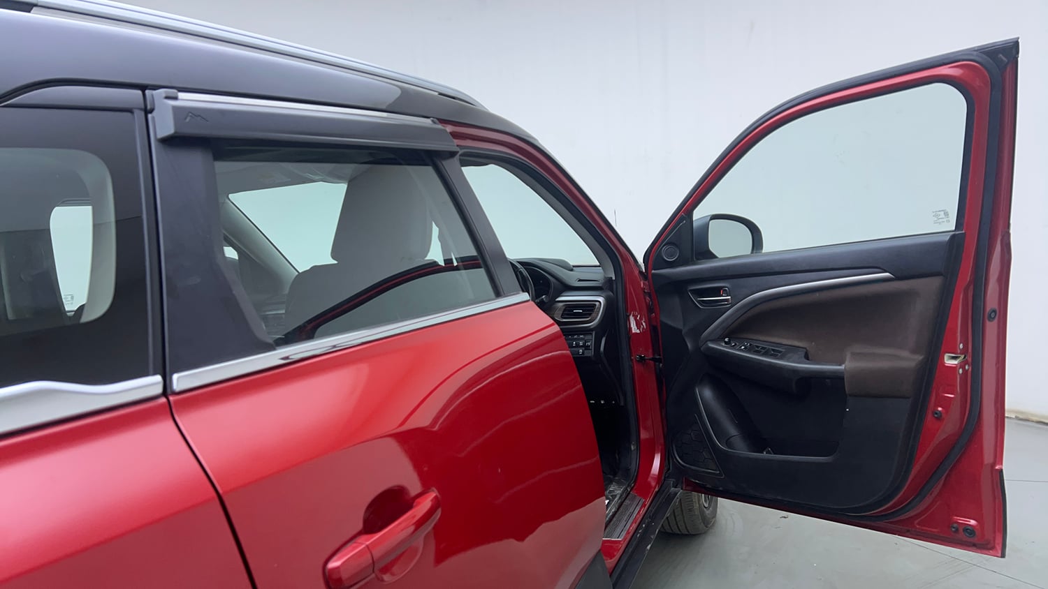 Used 2023 Maruti Suzuki Brezza Zxi Plus Dual Tone Petrol Manual interior RIGHT FRONT DOOR OPEN VIEW