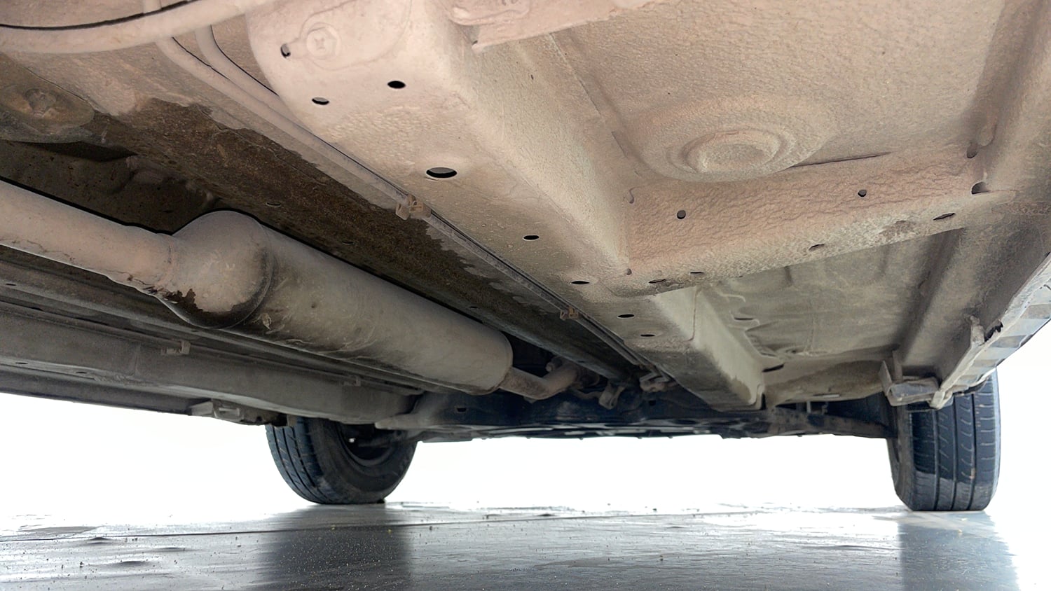 Used 2013 Maruti Suzuki Swift Dzire VXI Petrol Manual extra REAR RIGHT UNDERBODY VIEW