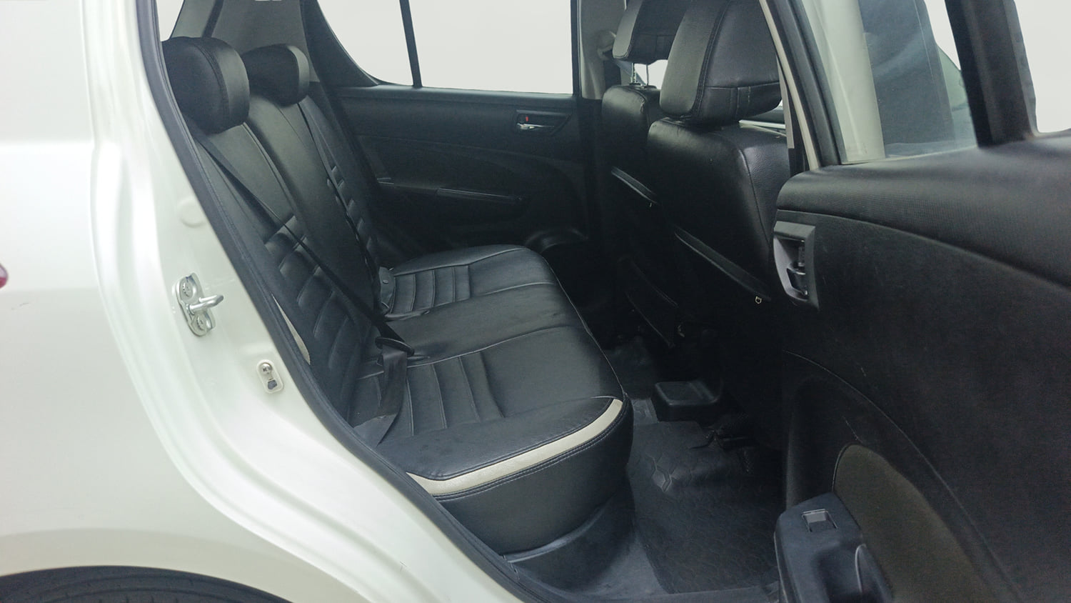Used 2015 Maruti Suzuki Swift VDi Diesel Manual interior RIGHT SIDE REAR DOOR CABIN VIEW