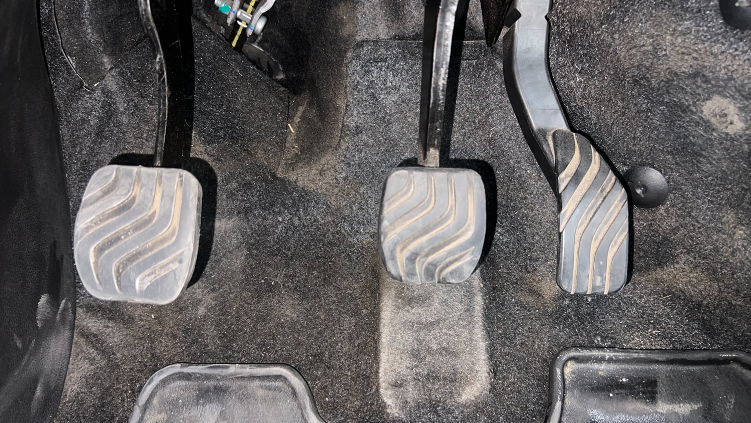 Used 2026 Renault Kiger Emotion MT Petrol Manual interior PEDALS VIEW