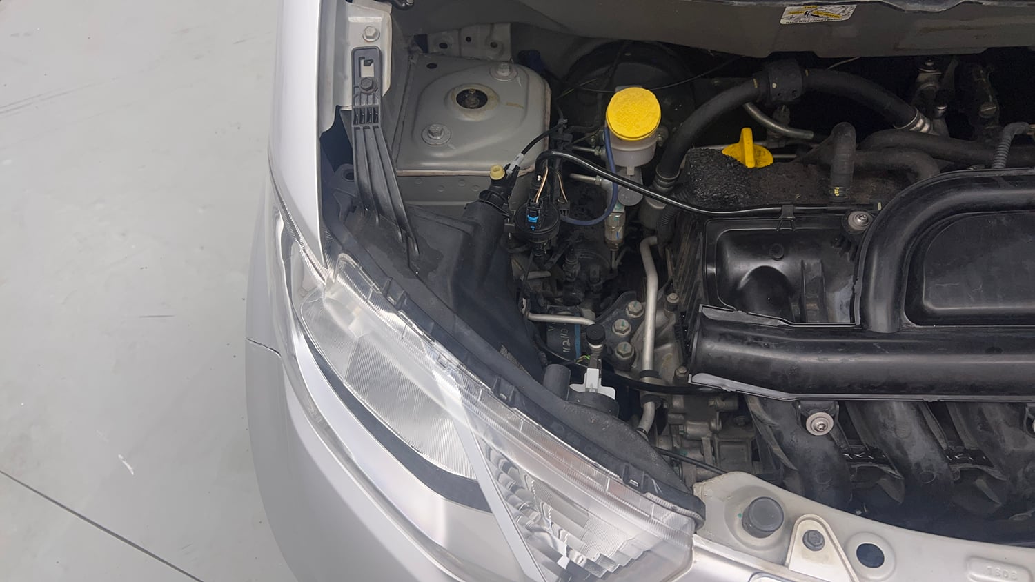 Used 2016 Datsun Redi-GO S Petrol Manual engine ENGINE RIGHT SIDE VIEW