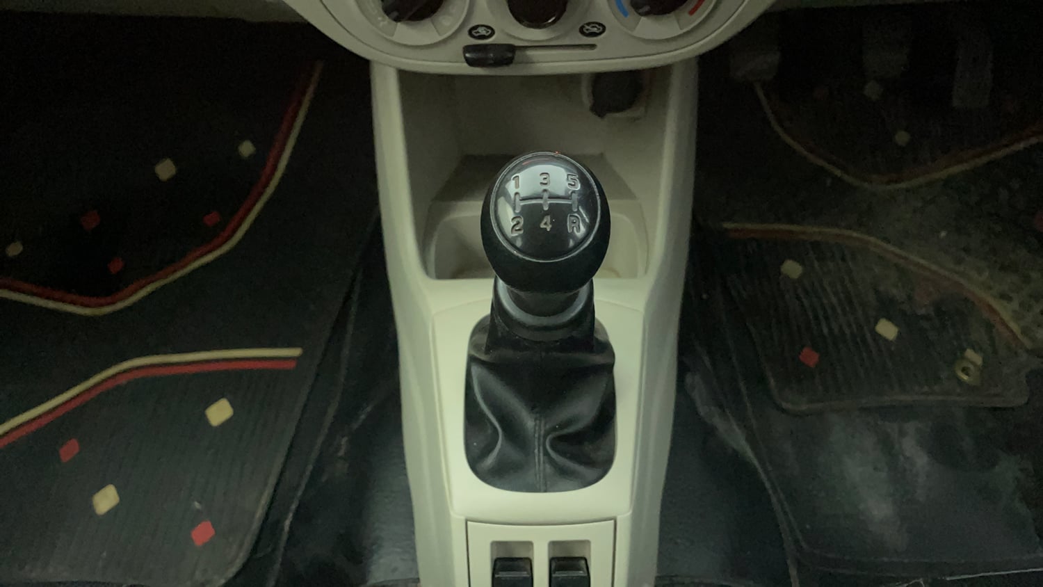 Used 2020 Maruti Suzuki Alto 800 VXi Petrol Manual interior GEAR  KNOB VIEW