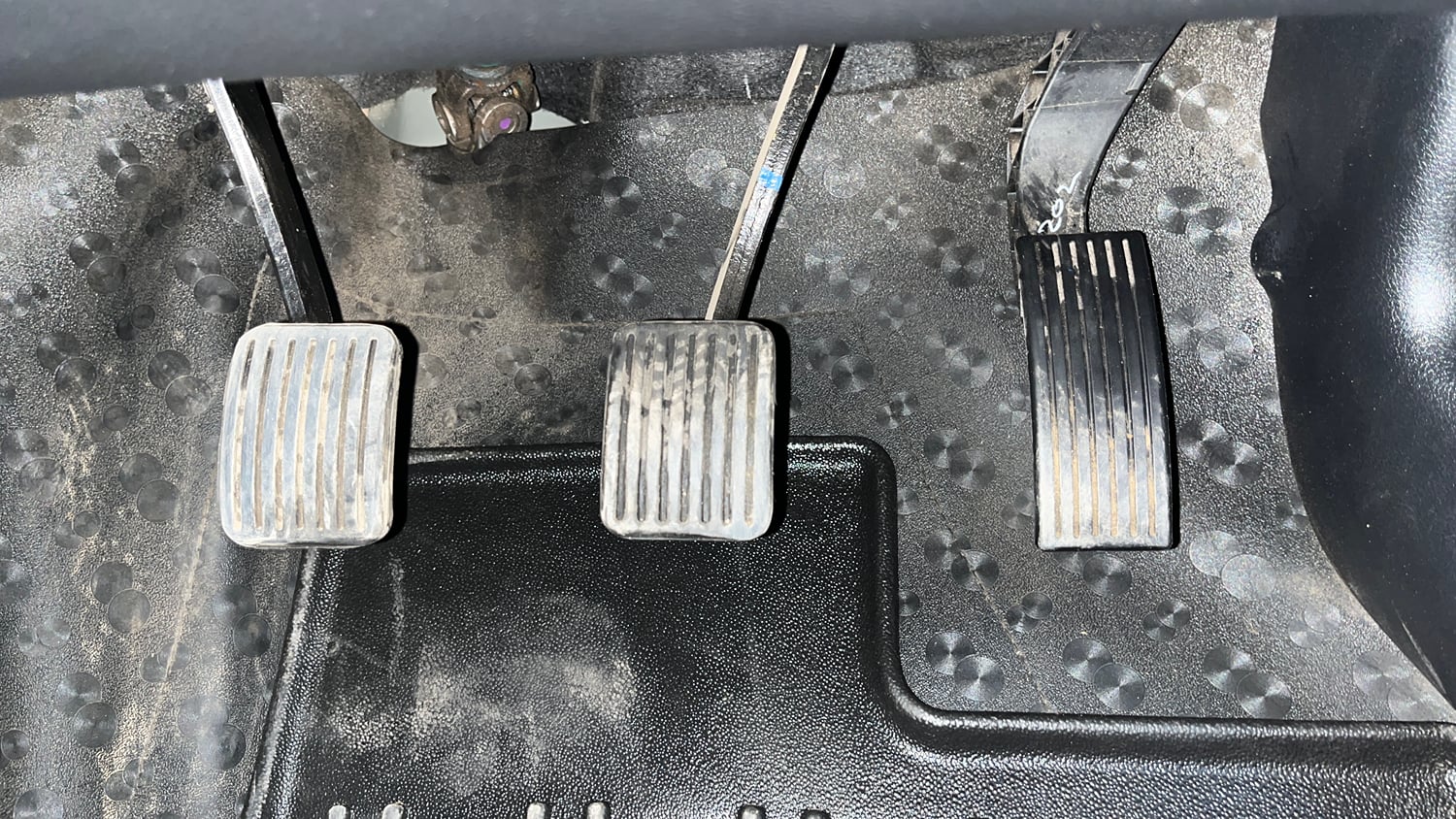 Used 2024 Hyundai Exter SX 1.2 MT Dual Tone Petrol Manual interior PEDALS VIEW