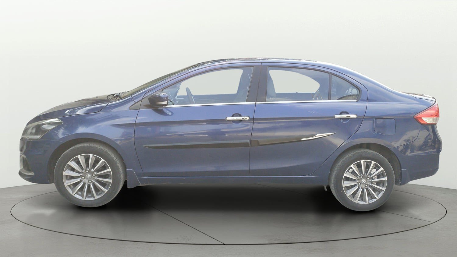 Used 2021 Maruti Suzuki Ciaz Alpha 1.5 Petrol Manual exterior LEFT SIDE VIEW