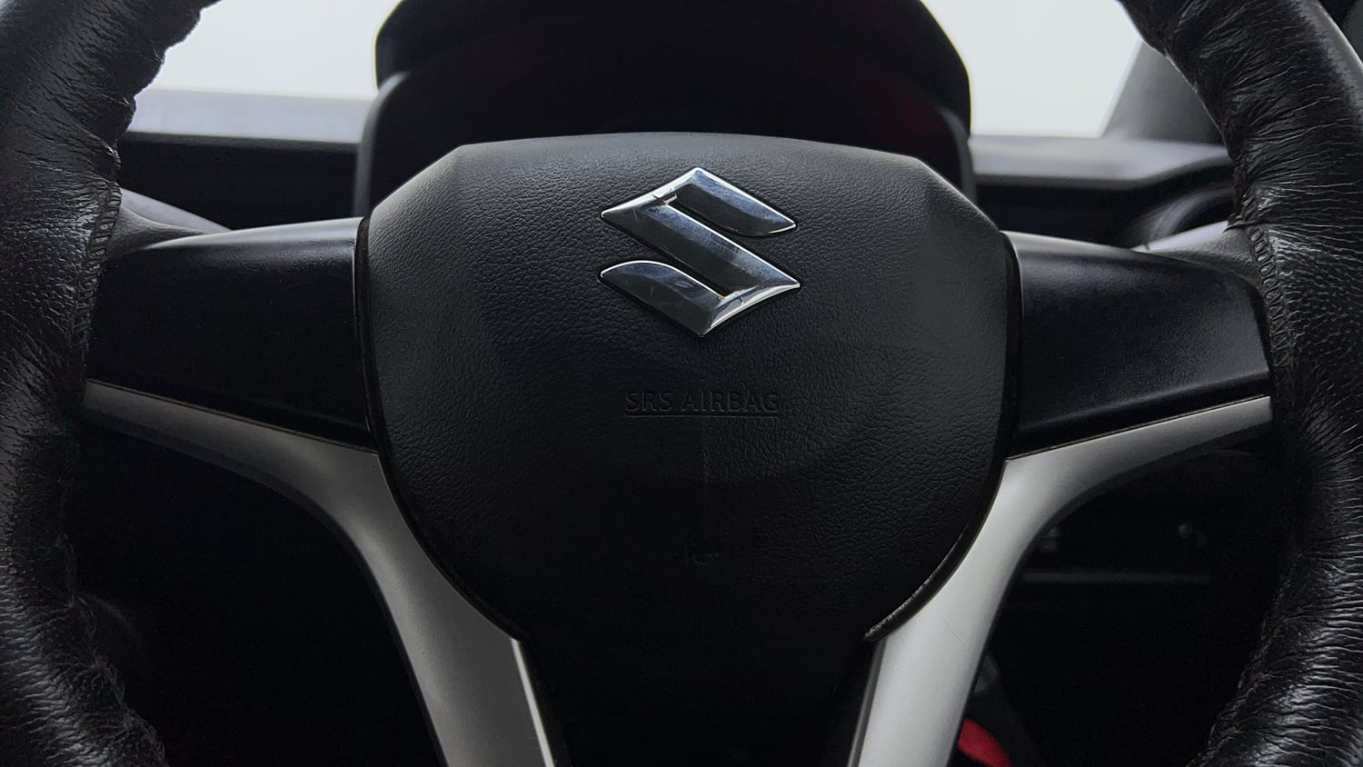 Used 2023 Maruti Suzuki Ignis Sigma 1.2 MT Petrol Manual top_features Airbags