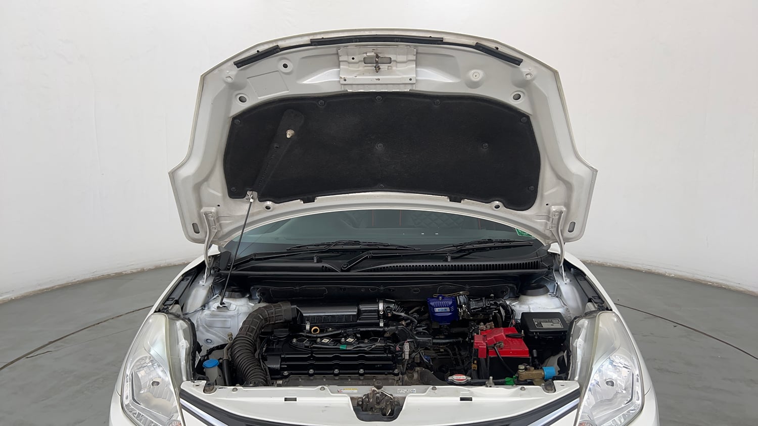 Used 2016 Maruti Suzuki Baleno Delta Petrol+CNG (Outside Fitted) Cng Manual engine ENGINE & BONNET OPEN FRONT VIEW