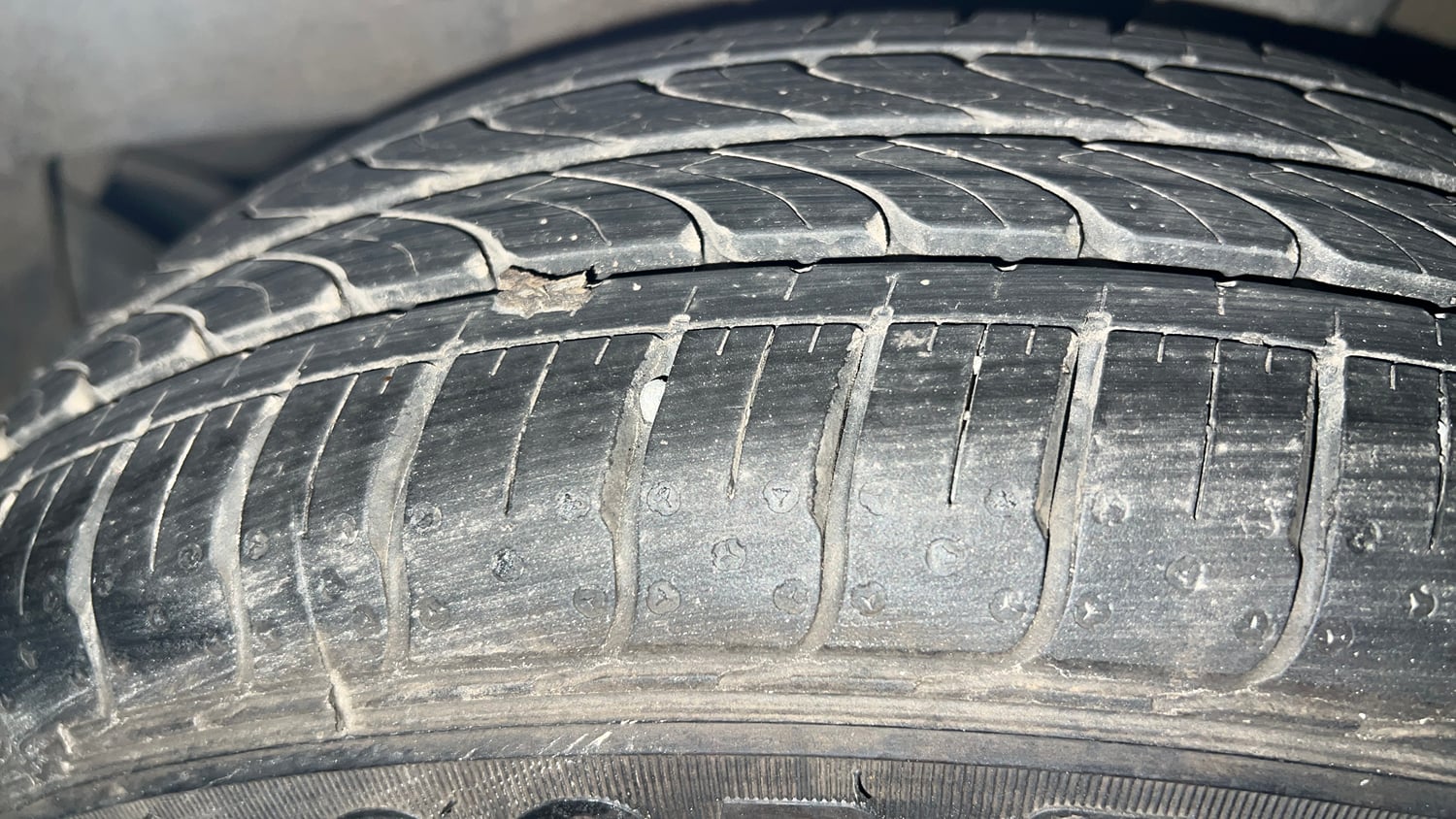 Used 2018 Hyundai Grand i10 Magna 1.2 Kappa VTVT Petrol Manual tyres LEFT REAR TYRE TREAD VIEW