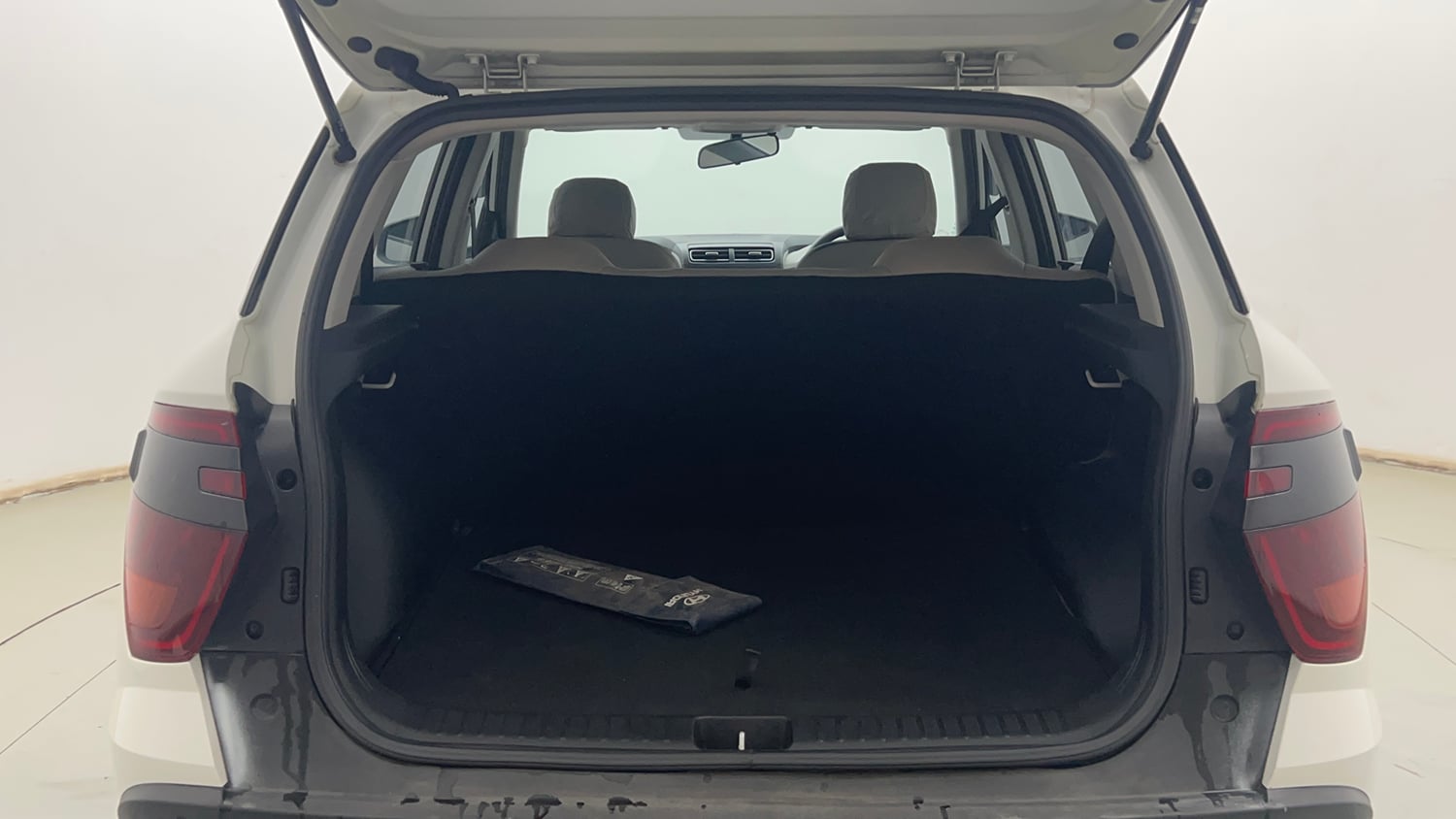 Used 2022 Hyundai Creta E 1.5 Diesel Diesel Manual interior DICKY INSIDE VIEW