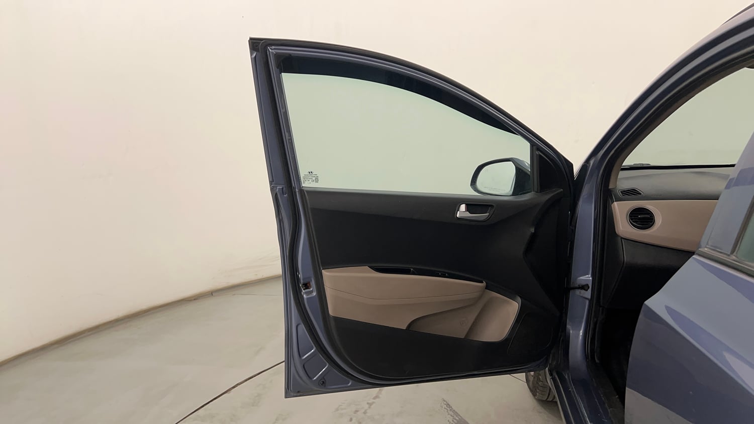 Used 2016 Hyundai Grand i10 Asta 1.2 Kappa VTVT (O) Petrol Manual interior LEFT FRONT DOOR OPEN VIEW