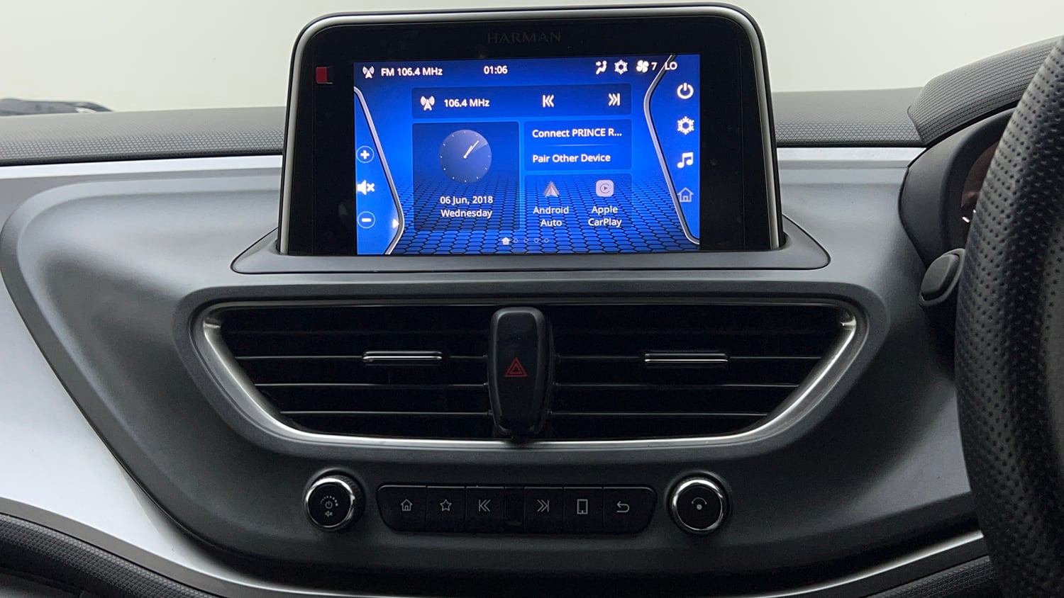 Used 2021 Tata Altroz XT Petrol Petrol Manual top_features Integrated (in-dash) music system