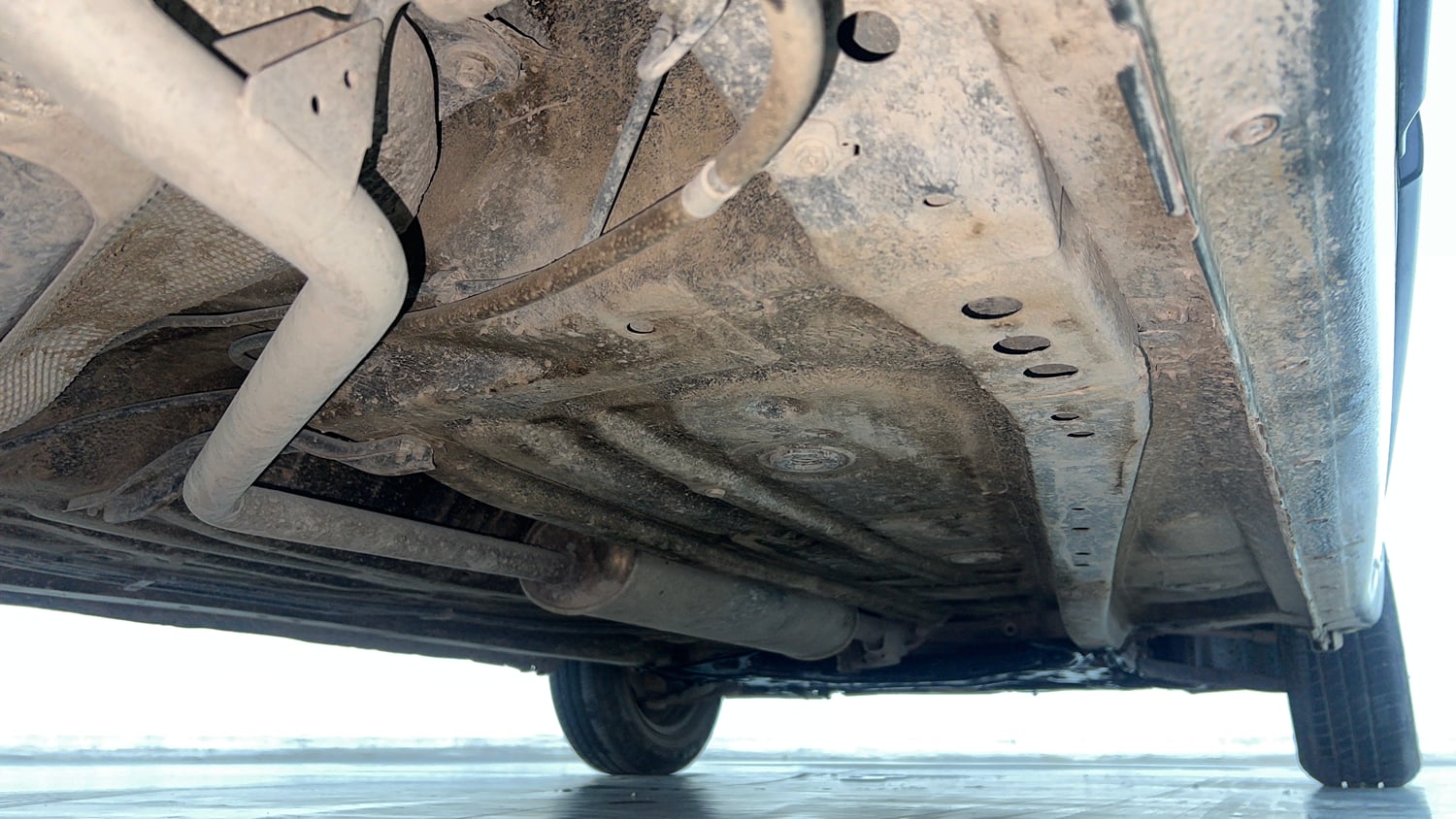 Used 2023 Maruti Suzuki Wagon R VXI 1.0 Petrol Manual extra REAR RIGHT UNDERBODY VIEW