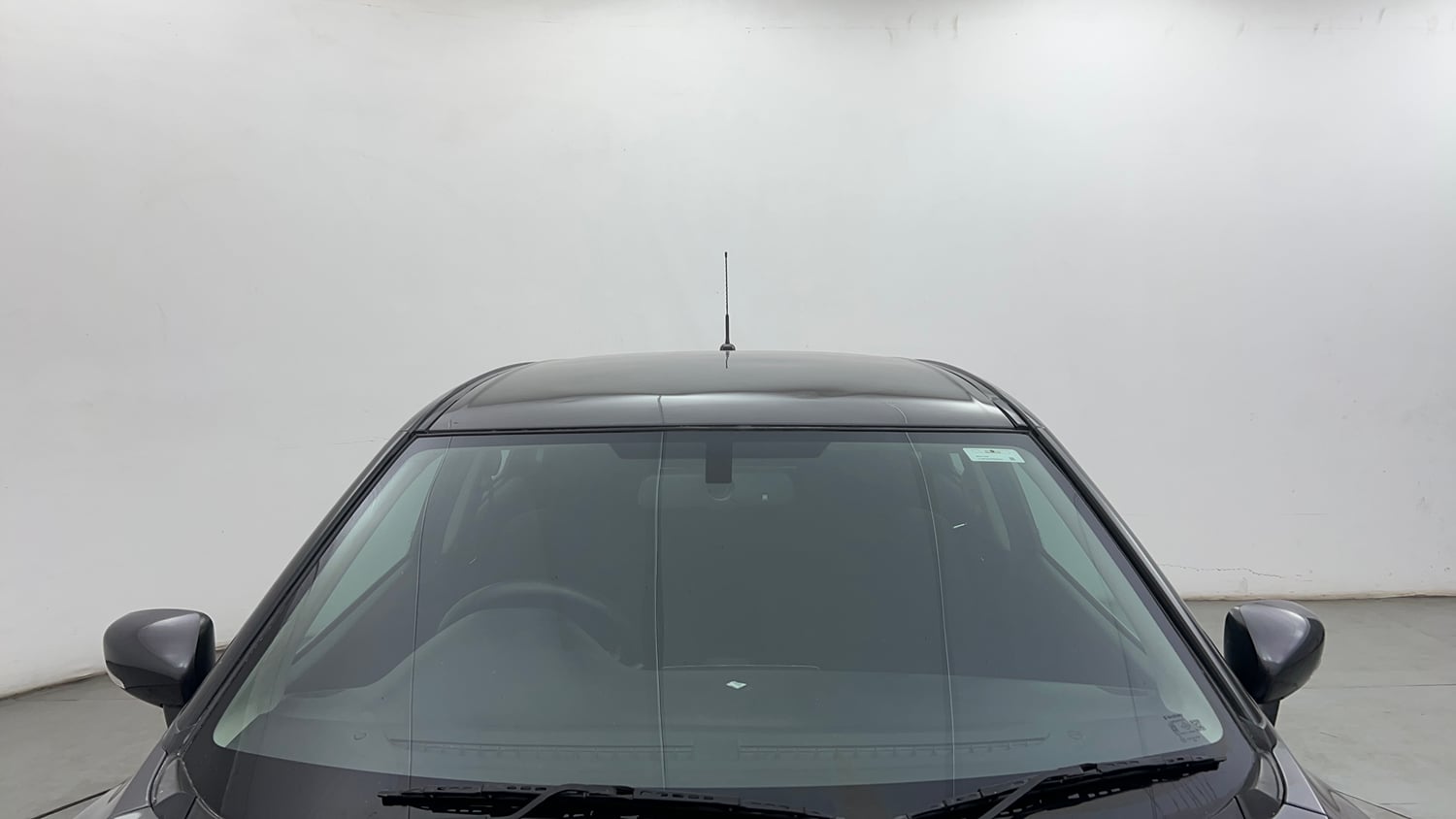 Used 2017 Maruti Suzuki Baleno Alpha 1.2 Petrol Manual exterior FRONT WINDSHIELD VIEW