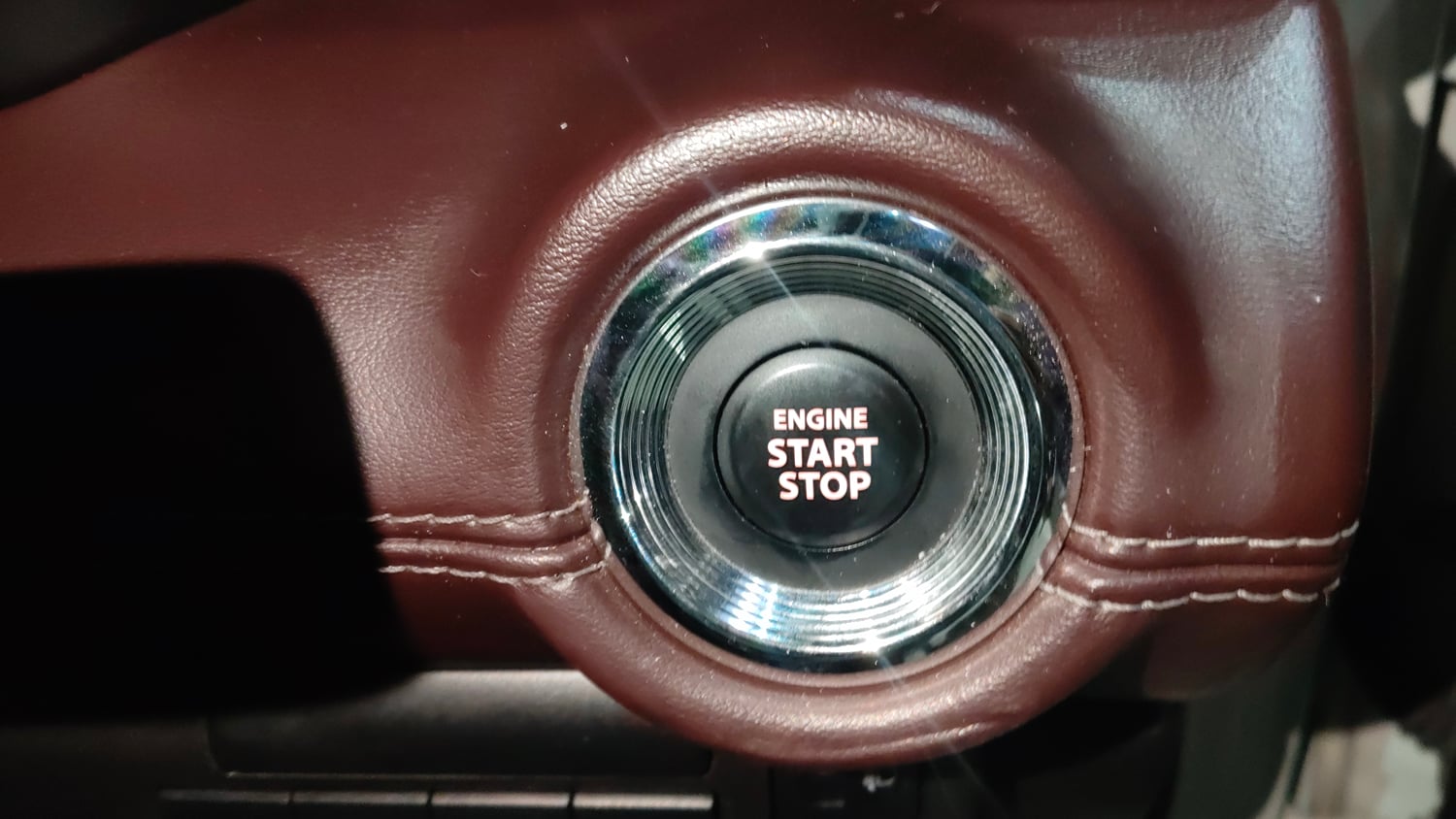 Used 2024 Maruti Suzuki Grand Vitara Zeta Smart Hybrid Petrol Manual top_features Keyless start