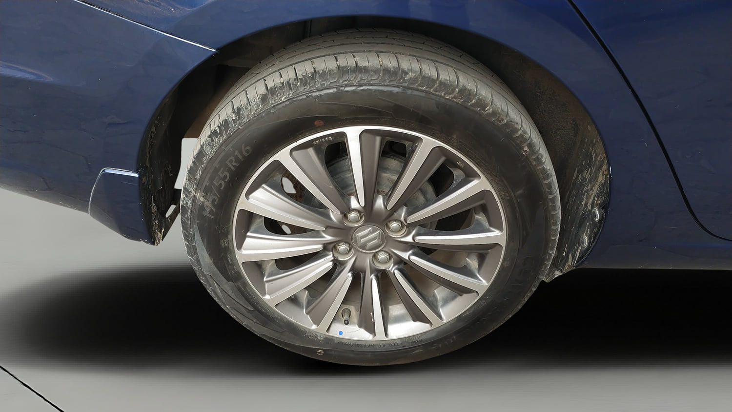 Used 2021 Maruti Suzuki Ciaz Alpha 1.5 Petrol Manual tyres RIGHT REAR TYRE RIM VIEW
