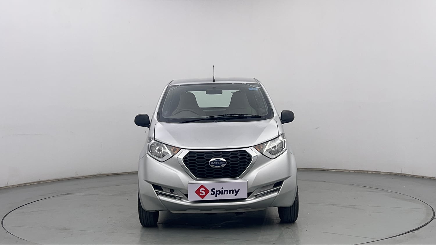 Used 2016 Datsun Redi-GO S Petrol Manual exterior FRONT VIEW