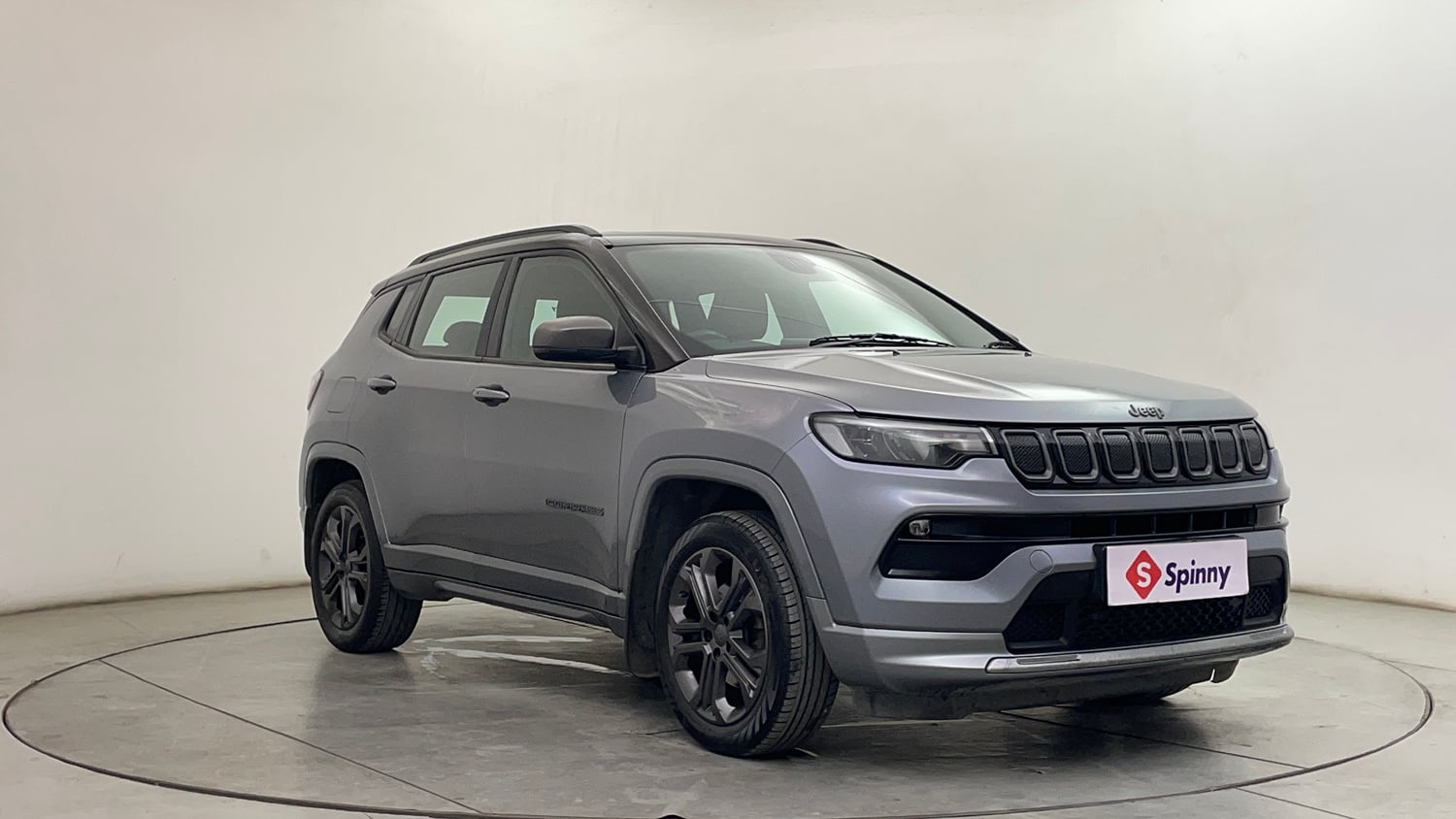 Used 2022 Jeep Compass 5th Anniversary Edition 1.4 Petrol DCT Petrol Automatic exterior RIGHT FRONT CORNER VIEW