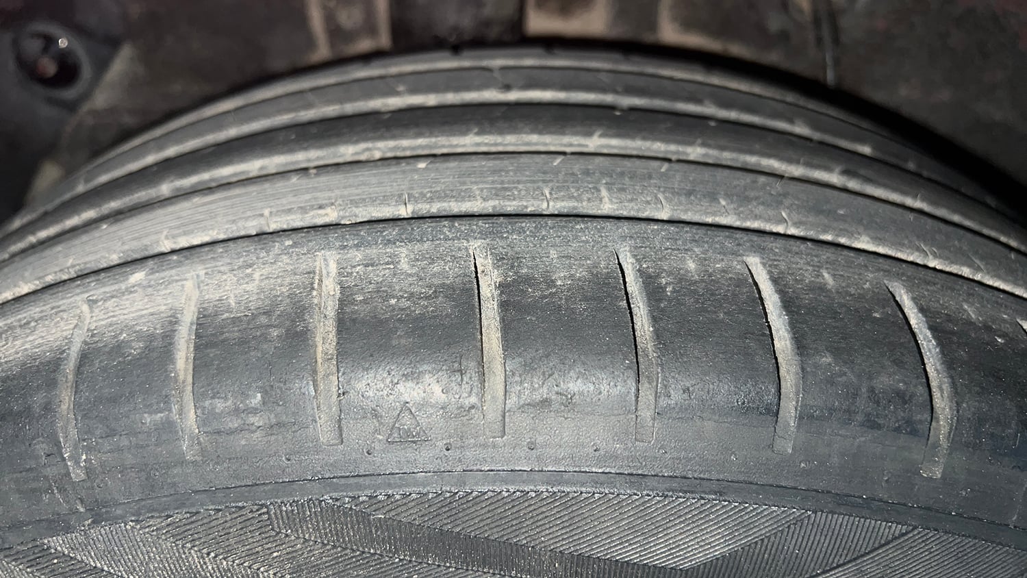 Used 2015 Hyundai Elite i20 Asta 1.2 Petrol Manual tyres RIGHT REAR TYRE TREAD VIEW