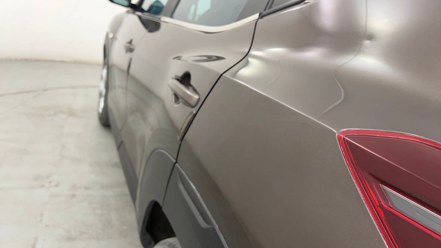 Used 2023 Nissan Magnite XE Petrol Manual dents MINOR SCRATCH