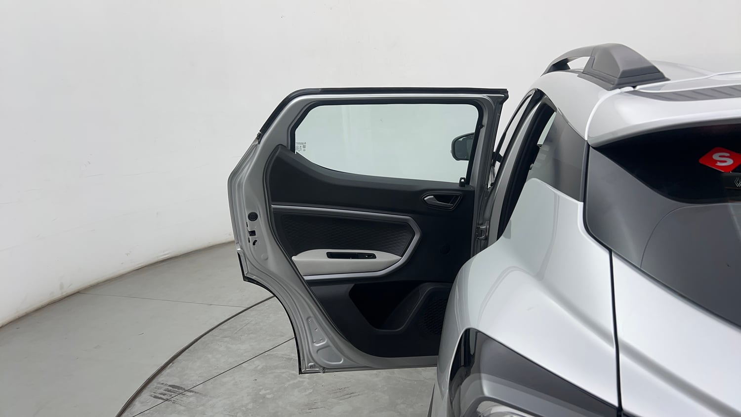 Used 2026 Renault Kiger Emotion MT Petrol Manual interior LEFT REAR DOOR OPEN VIEW