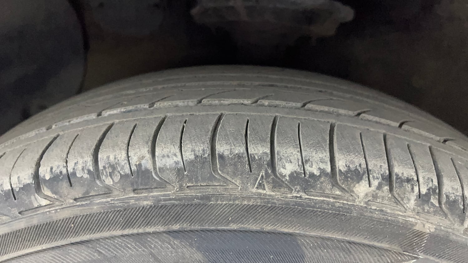 Used 2015 Hyundai Xcent S 1.1 CRDi Diesel Manual tyres LEFT FRONT TYRE TREAD VIEW