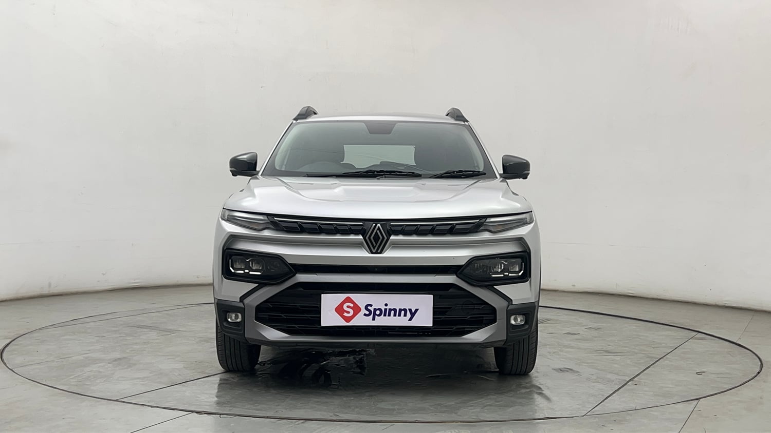 Used 2026 Renault Kiger Emotion MT Petrol Manual exterior FRONT VIEW